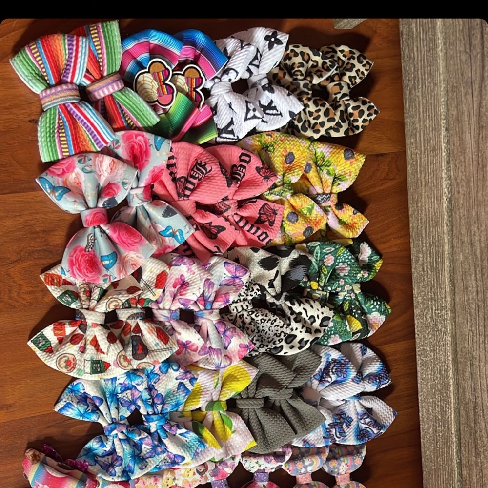 Clip bows
